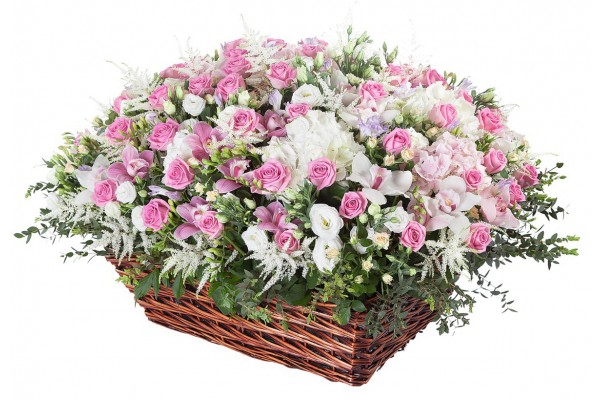 Цветочная композиция из роз, орхидей и гортензий