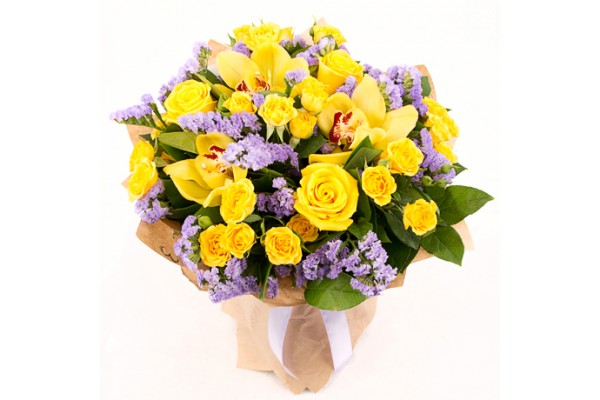 Букет из желтых орхидей и роз
