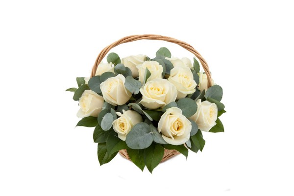 Цветочная композиция из белых роз