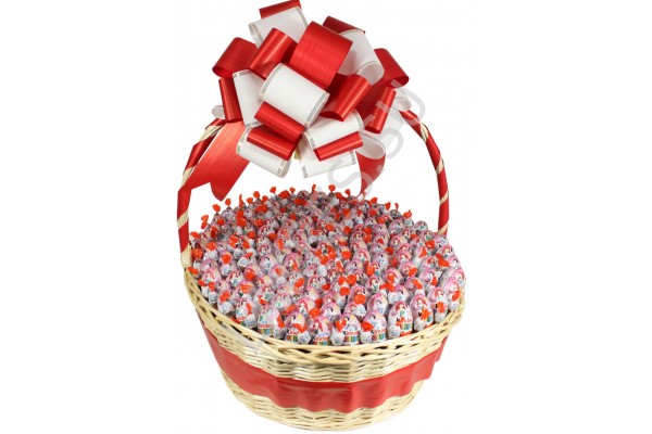 Сюрприз-корзина из Kinder Surprise